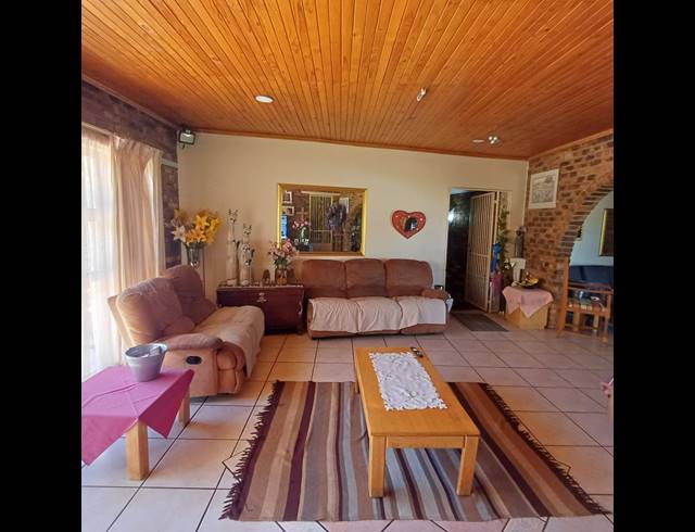 6 BEDROOM HOUSE FOR SALE IN MEYERTON SOUTH